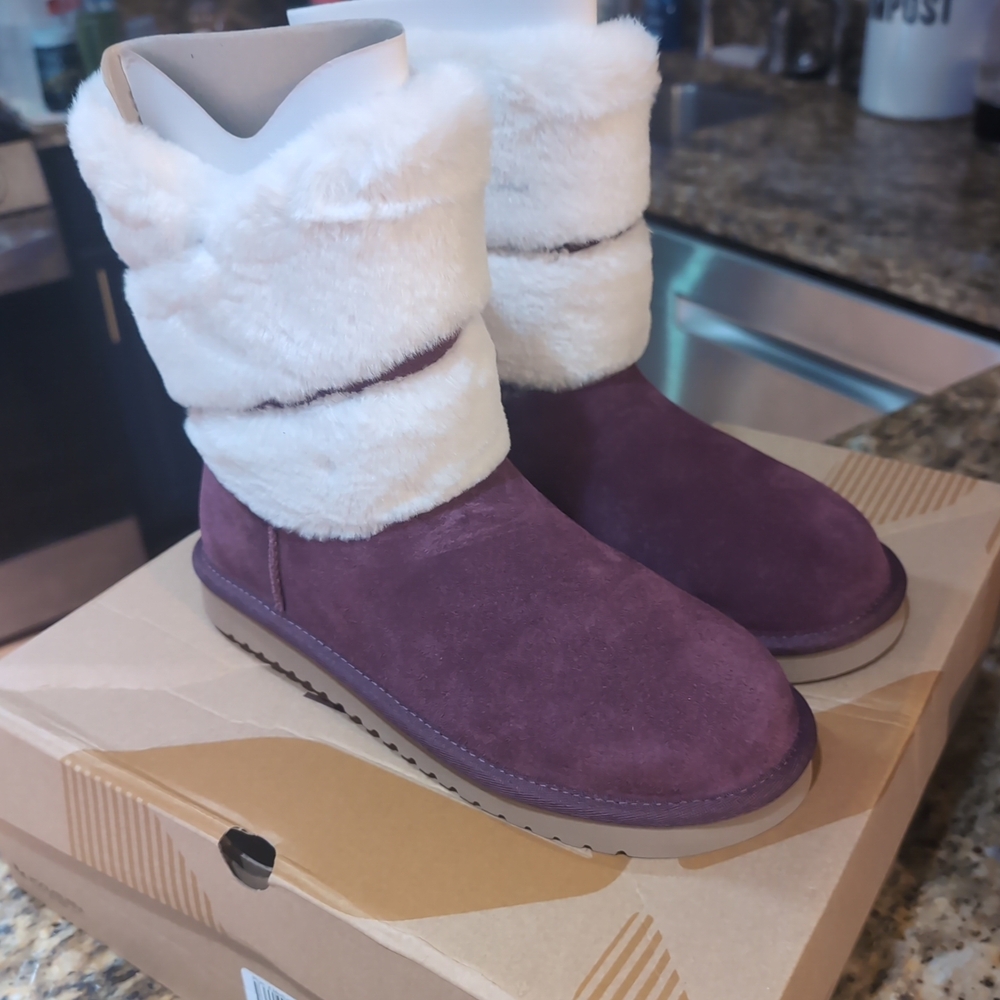 Koolaburra By UGG Cozy Women's Purple and White Boots